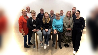 von links: Christine Rupprecht, Patrick Zeitler, Beate Bauer, Oliver Schwab, Leni Bauer, Gerhard Kühner, Monika Steger, Stefan Hausdorf, Diana Gronauer, Gerd Gronauer, Annelie Gronauer (Bild: Annelie Gronauer)
