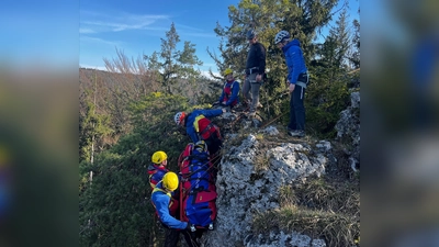 Ausbildungstag bei der Bergwacht Amberg. (Bild: Lena Dickert)