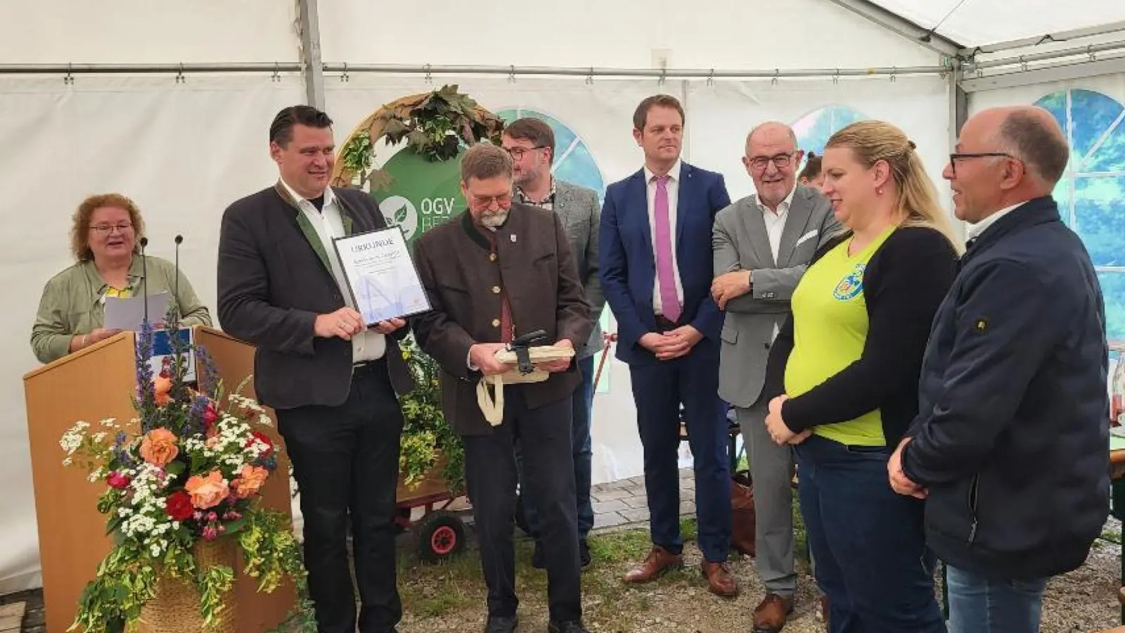 Der Obst- und Gartenbauverein Schirmitz wird für sein besonderes Engagement ausgezeichnet. (Bild: Maria Treiber)