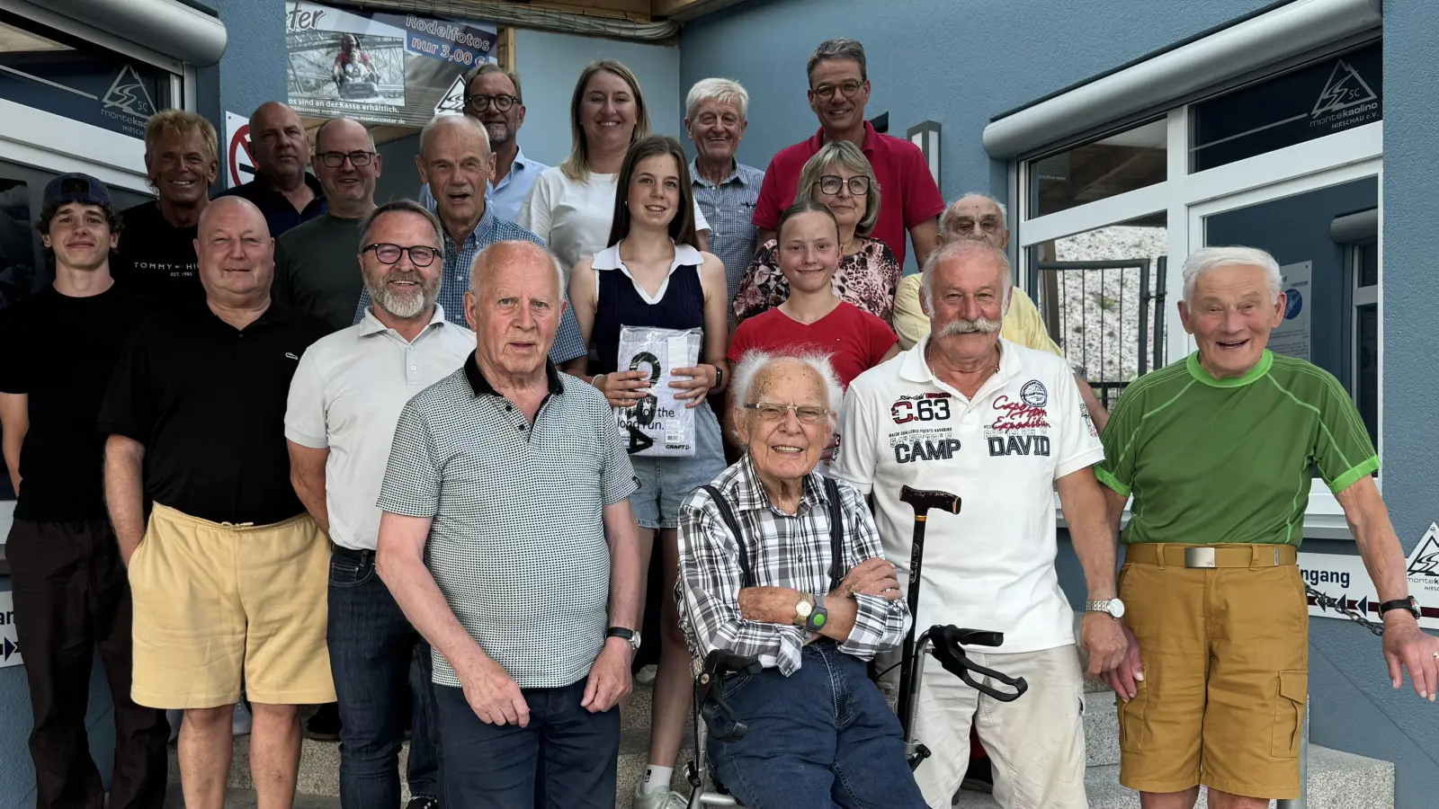 Neben langjährigen Mitgliedern wurden auch die erfolgreichsten Sportler des SCMK im Rahmen der Mitgliederversammlung geehrt. (Bild: Christian Lingl)