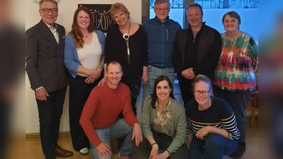 Vorstand, Mitglieder und Freunde der Initiative e.V. (Bild: Claudia Meier)