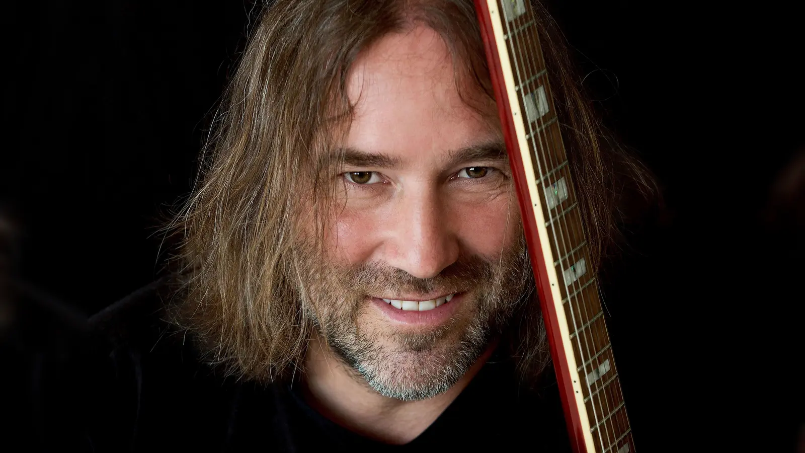 Roland Hefter liefert in Michelfeld ein „Best of” aus 30 Jahren auf der Bühne ab. (Bild: Marcella Merk)