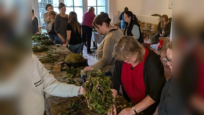Osterbasteln in Hirschbach. (Bild: Franzi Ivan, Monika Haller)