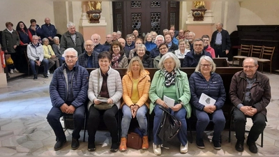 Die Gruppe „Hutzernachmittag 60+ Beidl in der Wallfahrtskirche Maria Kulm” (Bild: Alois Bauer)