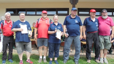 Von links: Sportwart Foitzik A., Niewolik Th., Porsch H., Nytz M., Böll H., Wagner Jos., Bürkel D.  (Bild: Gisela Kindler)