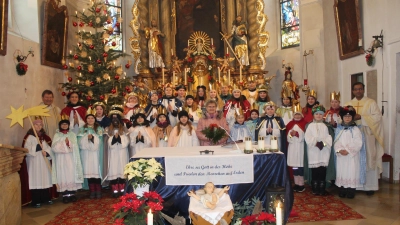 30 Mädchen und Buben waren in der Pfarrei Ebnath als Sternsinger unterwegs. (Bild: Josef Söllner)