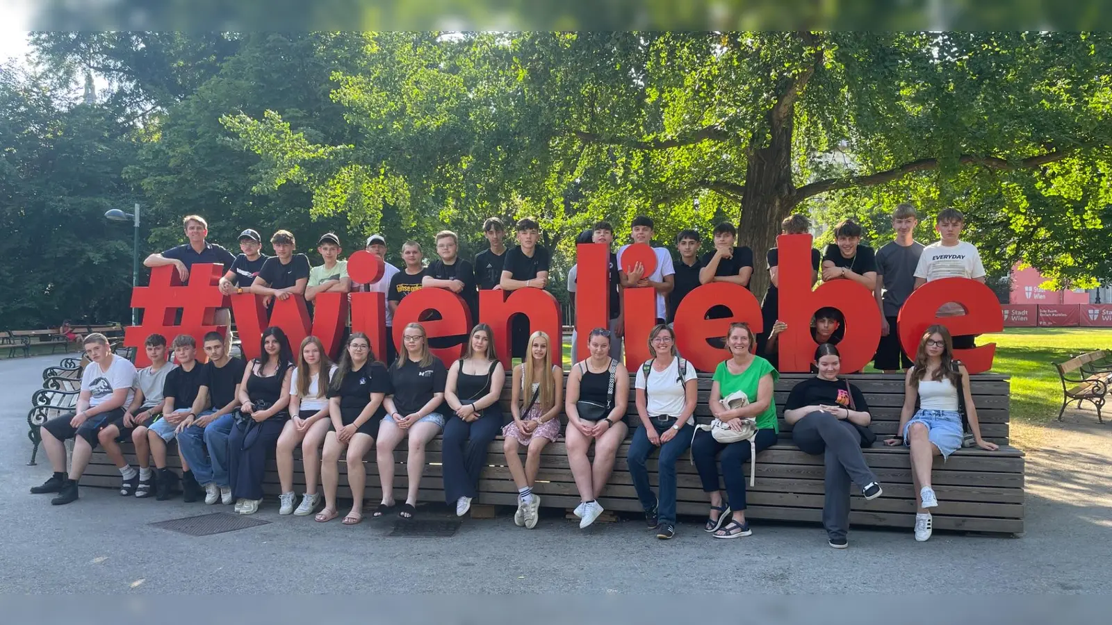 Vier erlebnisreiche Tage verbrachten die Abschlussschülerinnen und -schüler der MS Vohenstrauß in Wien. (Bild: Evelyn Gleixner)