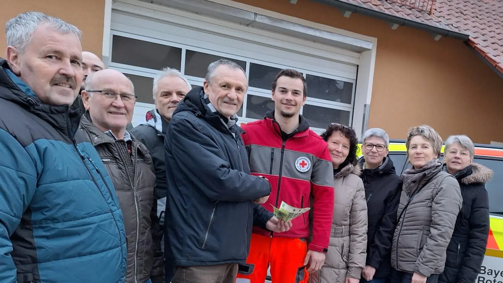 Die Vorstandschaft des GOV bei der Übergabe der Spende an HVO Schmidgaden (Bild: Barbara Dirrigl)