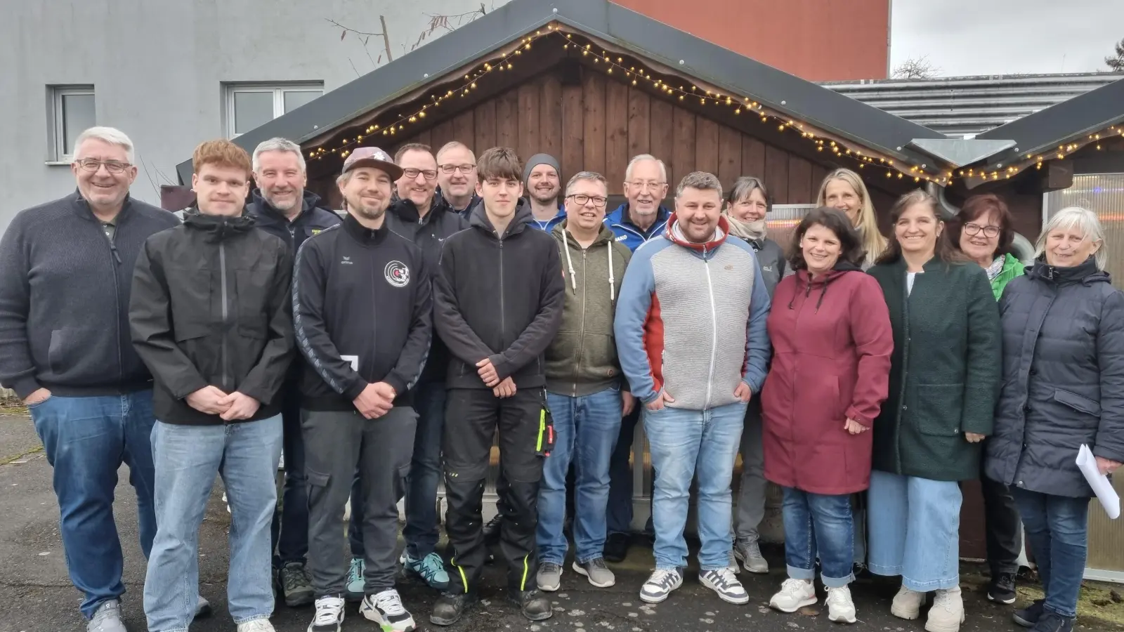 Das Foto zeigt das Organisationsteam des Raigeringer Winterzaubers. (Bild: Thomas Graml)