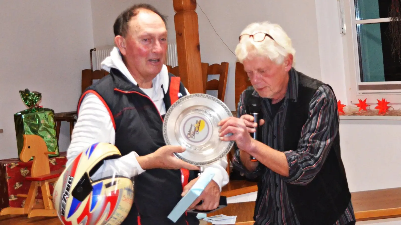 Robert Hochmuth vom AC Nittenau sicherte sich die Meisterschale (Bild: Toralf Teichmann)