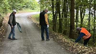Bürgermeister Anton Peter mit seinem Team beim Spitzberg (Bild: Angela Kleylein)
