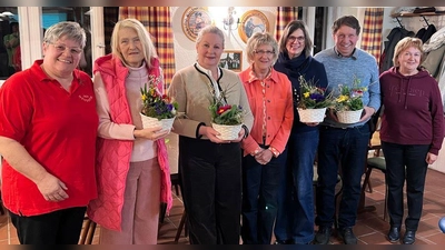 Ehrungen der 25-jährigen Mitglieder. (Bild: Martina Hölzl)