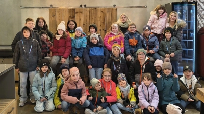Die FGV Jugend bei der Besichtigung des Fahrradherstellers CUBE (Bild: Carolin Gley)