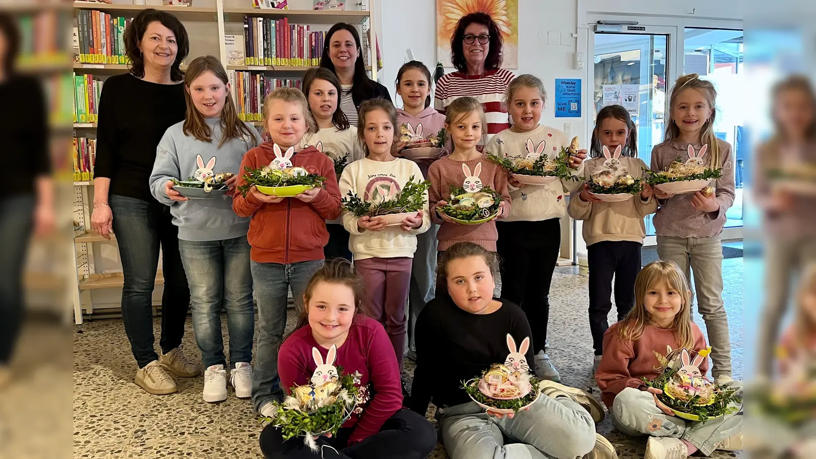 Basteln und Vorlesen zu Ostern in der Stadtbücherei. (Bild: Camilla Zeis)