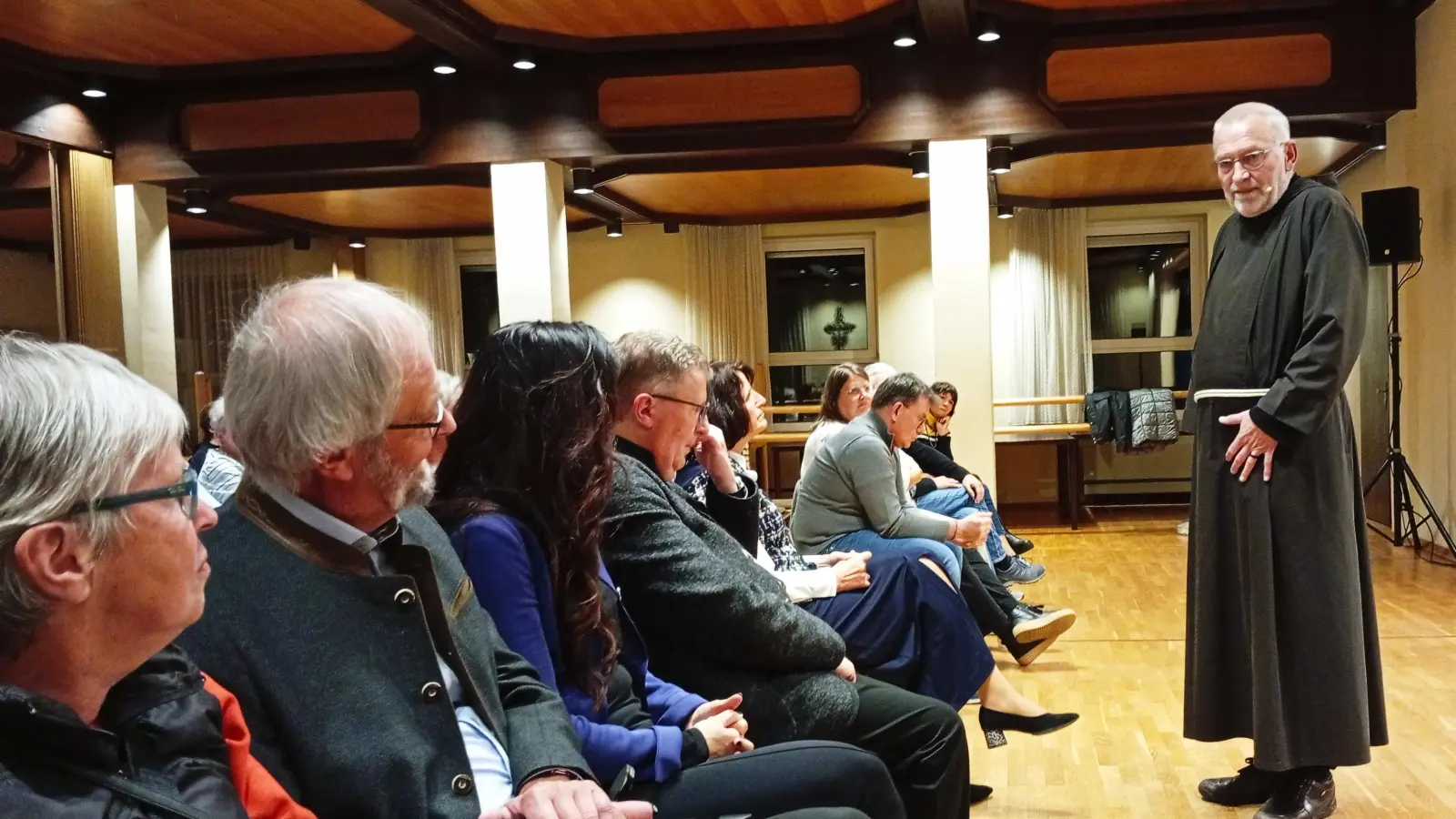 Vortrag Bruder Paulus im katholischen Pfarrheim in Waldershof. (Bild: Oswald Zintl)