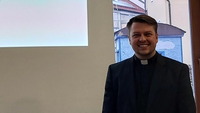Kaplan Marvin Schwedler befasste sich mit dem Heiligen Jahr und der Fastenzeit. (Bild: Hildegard Zimmer-Sperl)