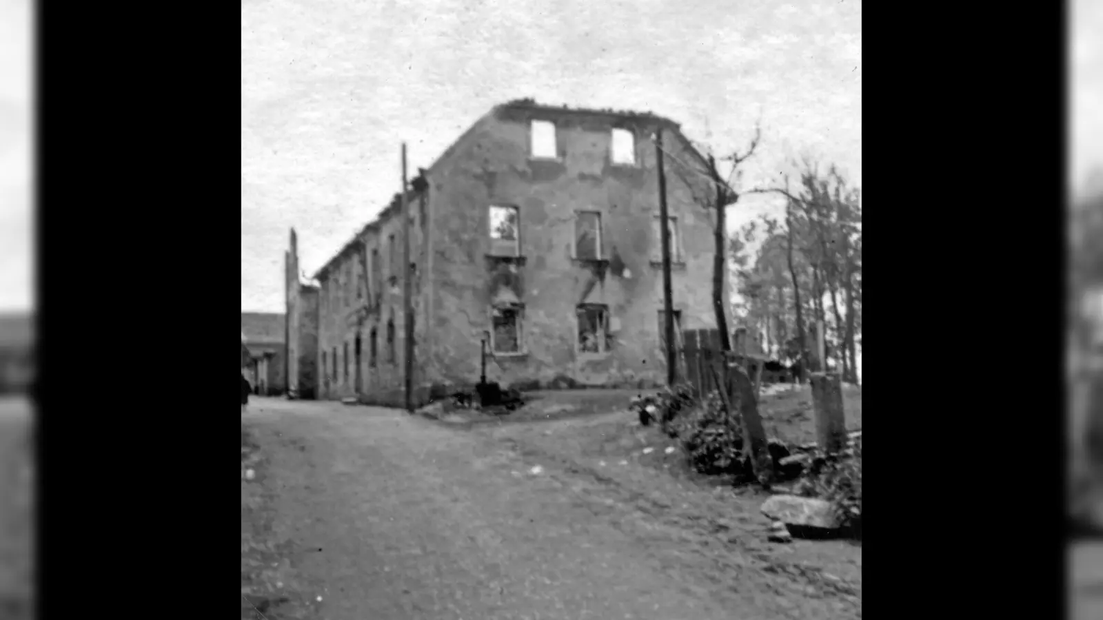 Das Anwesen Neumann Gasthaus „zum Kouhlenzen” wurde durch den Beschuss im Jahre 1945 zerstört. (Bild: Historischer Arbeitskreis )