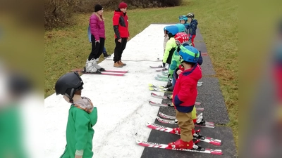 Viel gab es zu Lernen und zu Entdecken beim Mattenskikurs des Skiclubs Rieden.  (Bild: Christian Huger)