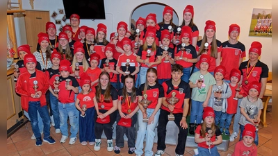 Saison - Abschlussfeier Schiclub Pleystein: Die Gewinner (Bild: Alexander Schön)