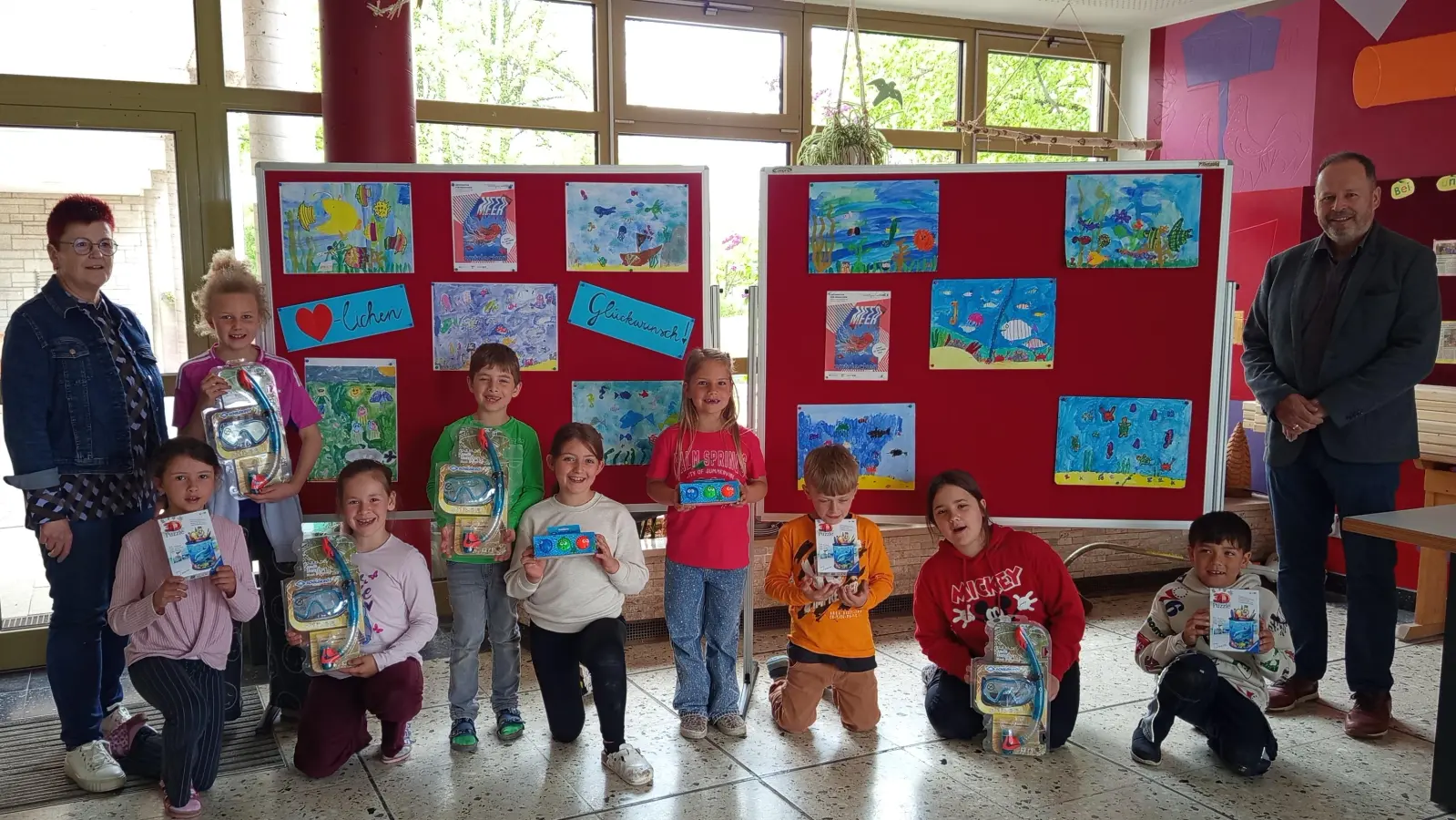 Strahlende Kinderaugen bei der Preisverleihung. (Bild: Carmen Koller-Schraml)