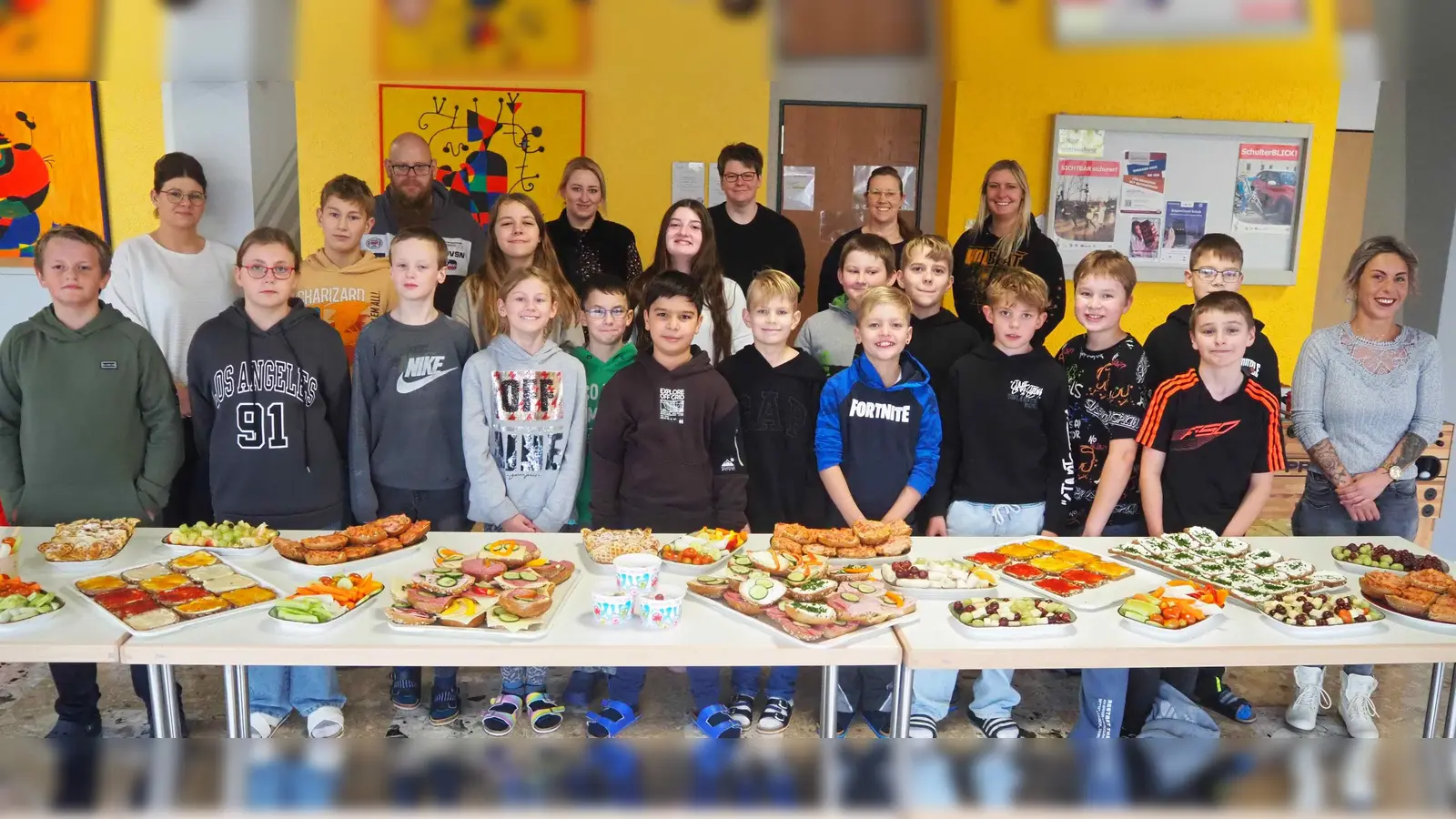 Gesundes Frühstück mit dem Elternbeirat. (Bild: Sabine Graser)