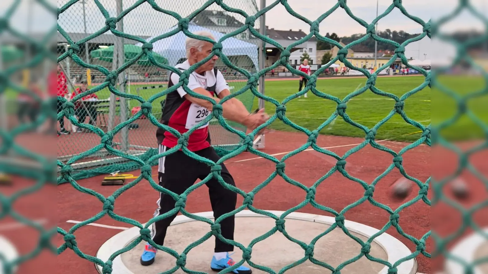 Alfred Ehstand beim Hammerwerfen in Amstetten/Niederösterreich (Bild: Alfred Ehstand)