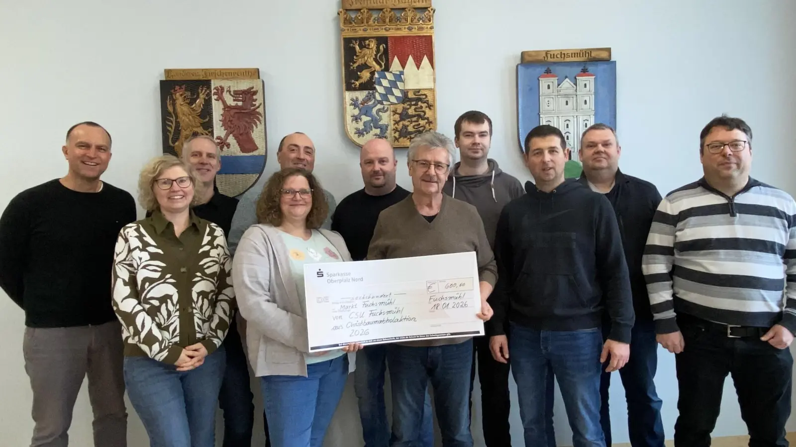 Von links: Maximilian Heinzl, Carolin Konz, Markus Vogl, Judith Linberg-Karwath, Willi Staufer, Christian Mayerhöfer, Bürgermeister Wolfgang Braun, Christian Höfer, Stefan Wenzel, Christian Thinschmied, und Wolfgang Konz. (Bild: Wolfgang Braun)