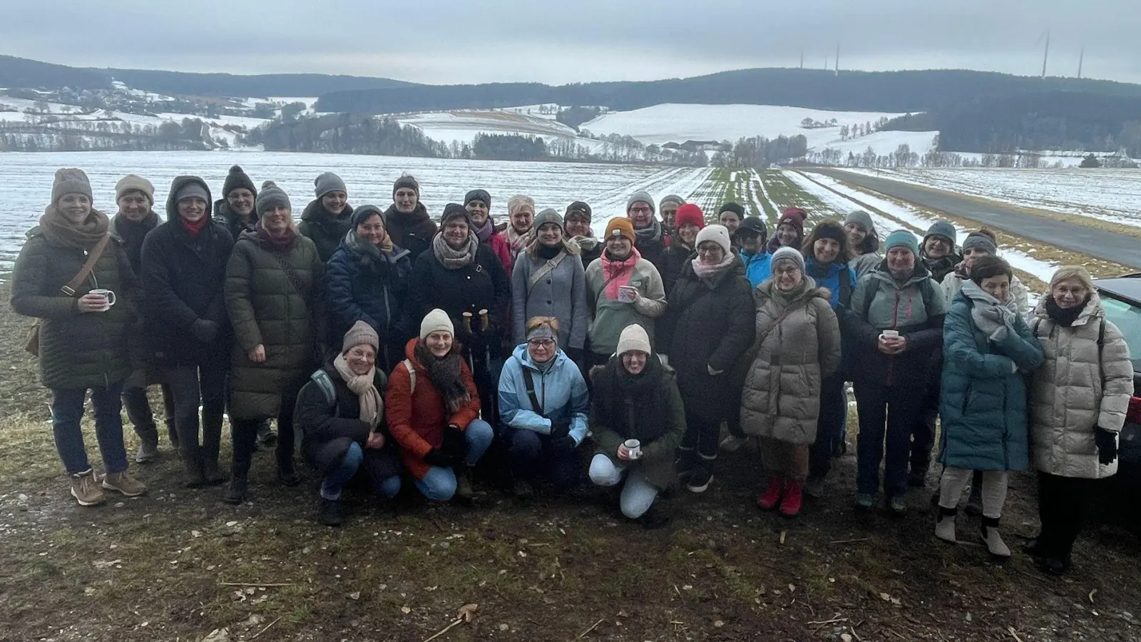 Glühweinstopp bei traumhaftem Ausblick. (Bild: Anna Dillig)