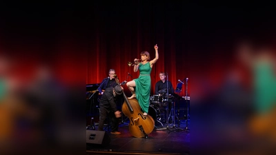 Antje Rietz bei einem ihrer mitreißenden Liveauftritte. (Bild: Holger May)