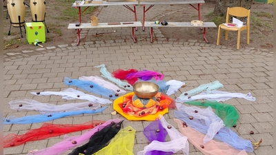 Festlich geschmückter Kreis zum Herbstfest (Bild: Melanie Weininger)