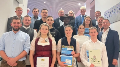 Die neuen Gesellinnen und Gesellen im Metzgerhandwerk. (Bild: Angela Leistl)