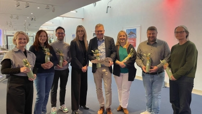 V.l.n.r.: Susanne Herding, Hannelore Zapf, Florian Füger, Erika Sauerwein, Michael Cerny, Simone Böhm-Donhauser, Daniel Müller, Simone Maaß. (Bild: Kathrin Weigl)