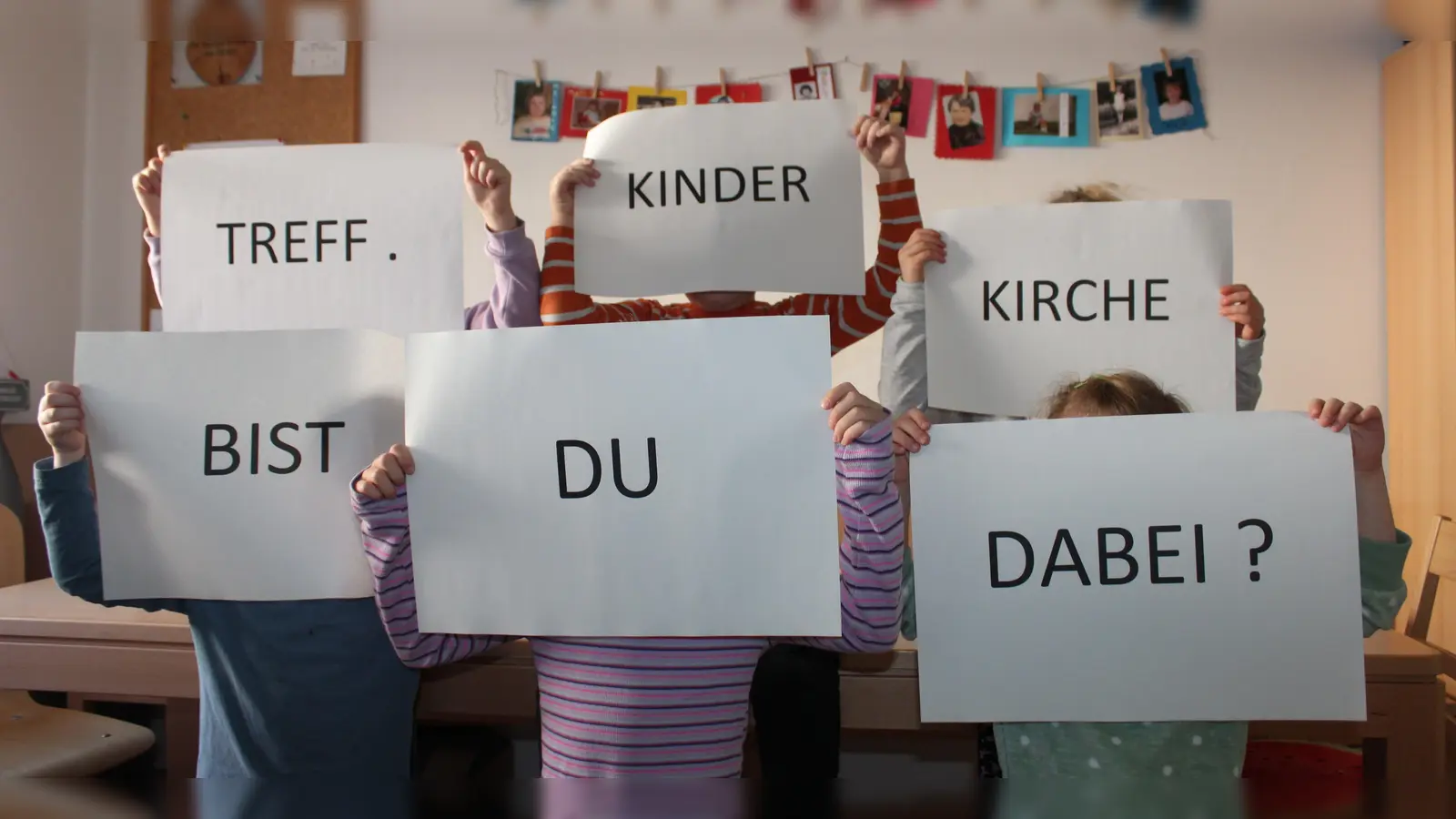 Die Kinder freuen sich schon auf den Treff. Kinderkirche. Bist du auch dabei? (Bild: Stefanie Unterburger)