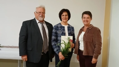 Pfarrer Pirner, Karin Meiler, Silvia Ippisch. (Bild: Silvia Ippisch)