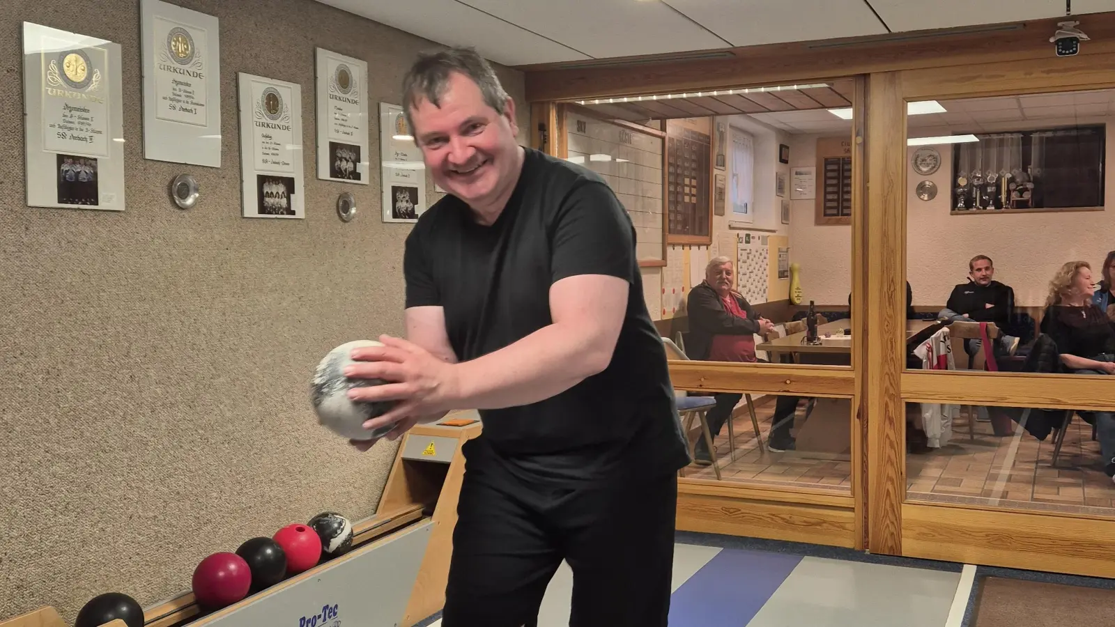 Bürgermeister Dr. Alexander Goller bei seinem ersten Schub. (Bild: Rebecca König)