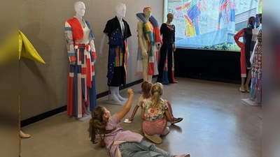 Die Kinder beim Ferienprogramm im Europa-Museum Etsdorf. (Bild: Felicitas Hölzl)