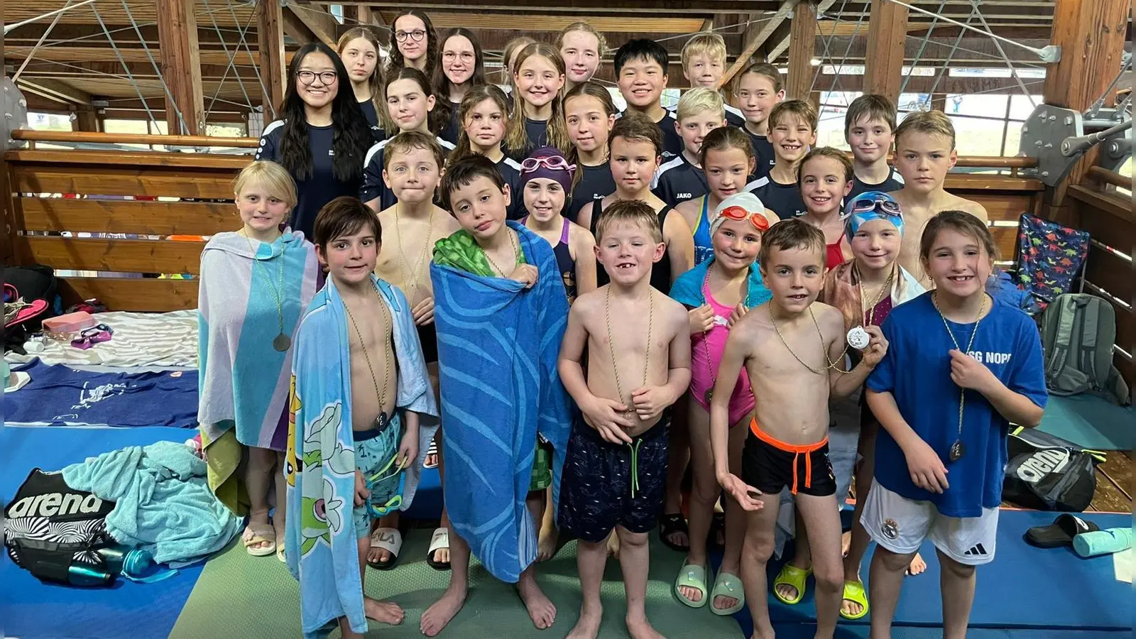 Die Aktiven des Tirschenreuther Schwimmclubs (Bild: Kathrin Bachmeier)
