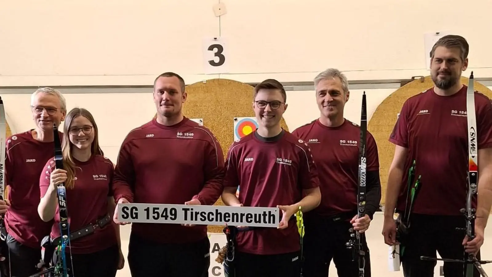 v.l. Gerhard Härtl, Cristina Bartl, Christopher April, JonathanMichl, Roland Michl, Thomas Berndt. (Bild: Jonas Duda)