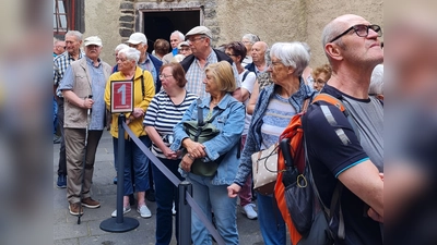 Bei der Führung (Bild: Renate Bruckner)