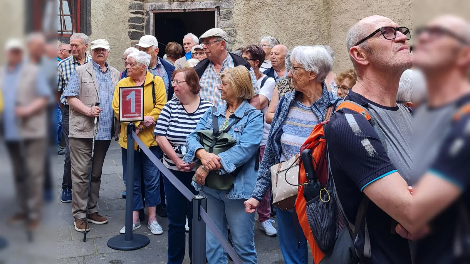 Bei der Führung (Bild: Renate Bruckner)