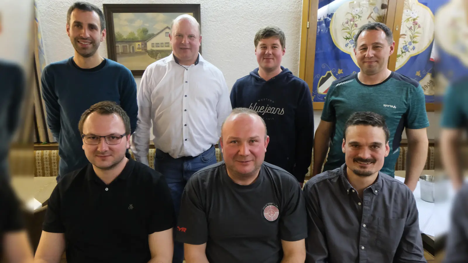 Eine starke Mannschaft, die mit großem Vertrauen wieder bestätigt wurde. Sitzend von links: Maximilian Bär, Wolfgang Bock und Andreas Bär. Stehend von links: Johannes Pröls, Joachim Wagner, Jonas Lederer und Tobis Witt. (Bild: Fred Lehner)