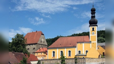 Kirche St. Michael in Wolfring (Bild: Julia Schleicher)