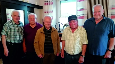 Von links: Erwin Koppmann, Wolfgang Jasik, Horst Jasik, Willibald Duschner, Maximilian Sattich (Bild: Karlheinz Zobel)