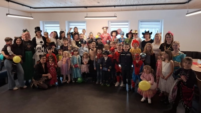 Gruppenfoto mit allen teilnehmenden Kinder (Bild: Yvonne Zwerenz-Gräf)