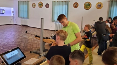 Am Schießstand waren zwei der insgesamt sechs Stationen. (Bild: Manuel Arnold)