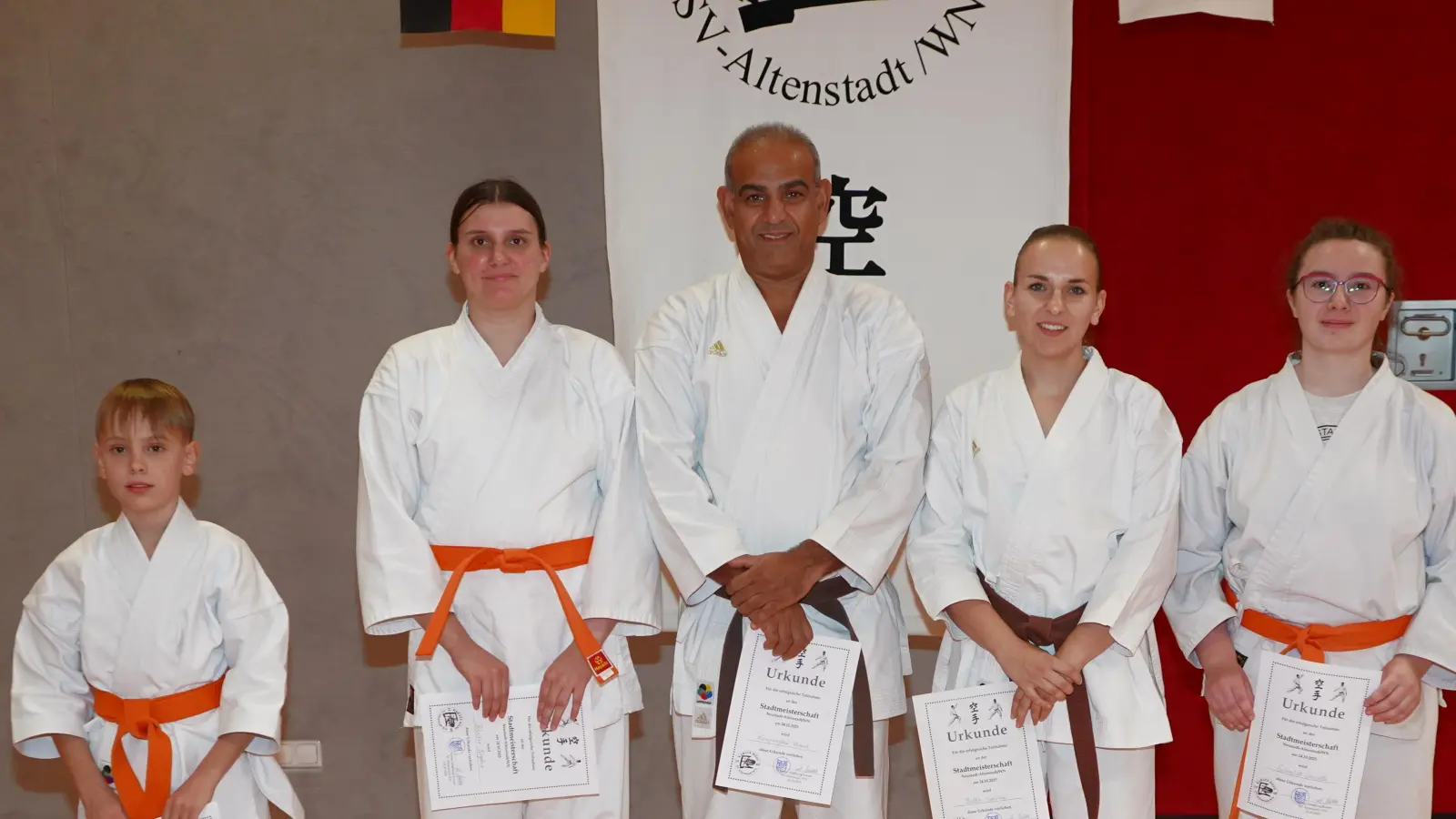 Die Stadtmeister in Karate: (Bild: Robert Baller)