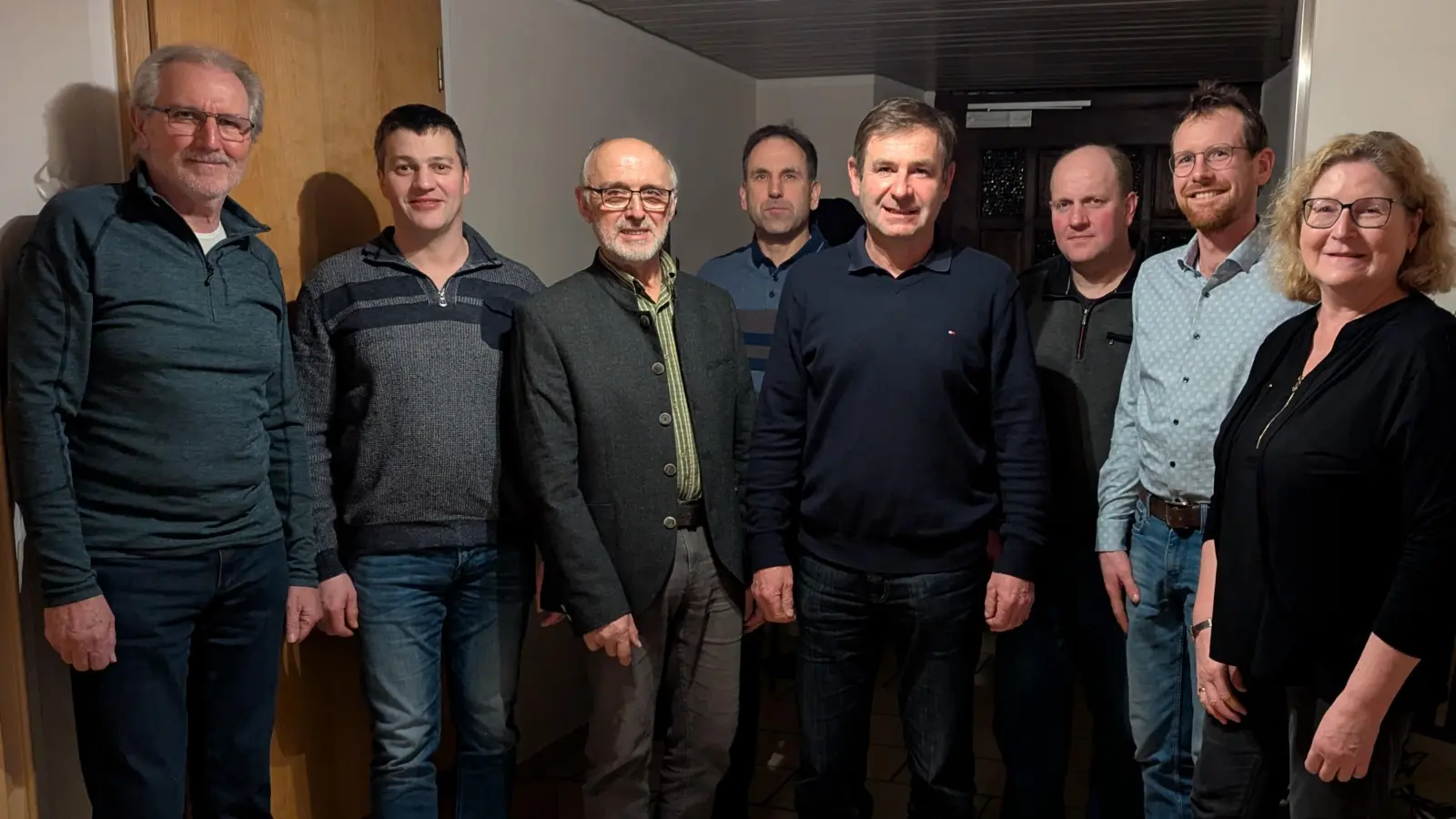Gerhard Borutta, Thomas Pirzer, Josef Salomon, Peter Kirchhammer, Klaus Niederalt, Bernhard Stigler, Martin Prey jun., 2. Bgm. Rita Salomon (von links).  (Bild: Tobias Gillitzer)