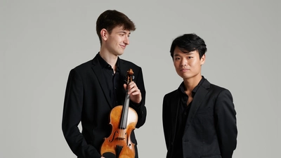Johannes Rosenberg und Seunghun Shin geben eine Kammermusik-Matinee im Alten Rathaus Weiden. (Bild: privat/Johannes Rosenberg)