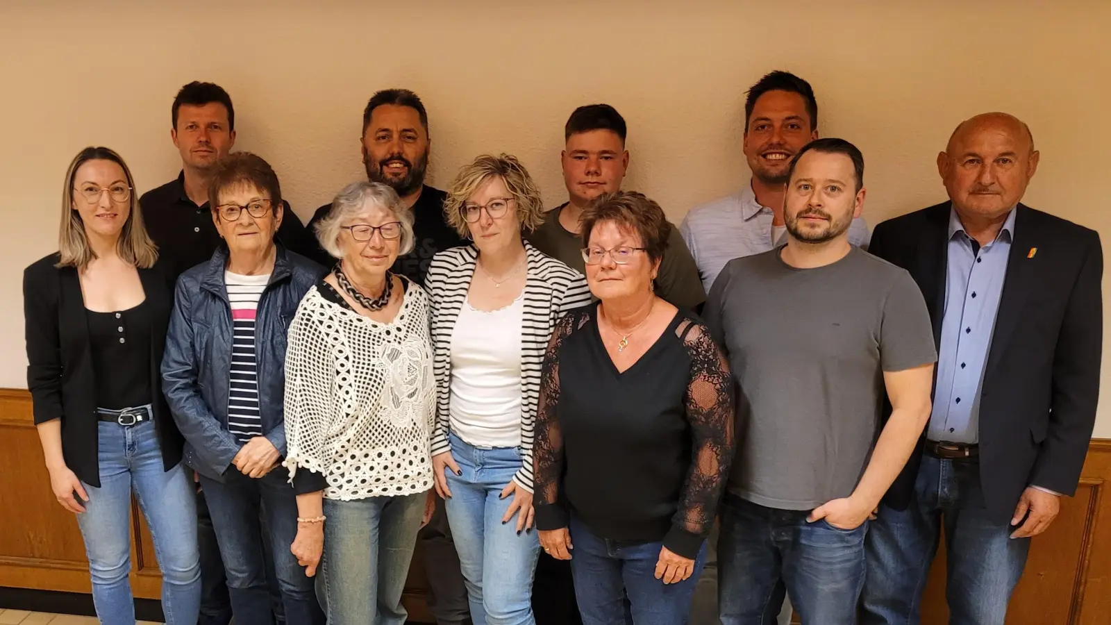 Die neu gewählte Vorstandschaft, links 1. Vorsitzende Sibylle Saazer, rechts 2. Bgm und Vorsitzender des HKA Georg Götz. (Bild: Rudolf Krieger )