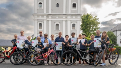 Die Mitglieder der Organisationsgruppe der 11. Stern-Radwallfahrt freuen sich sich über zahlreiche Teilnehmer und wünschen eine unfallfreie Anfahrt. (Bild: Martin Schmid)